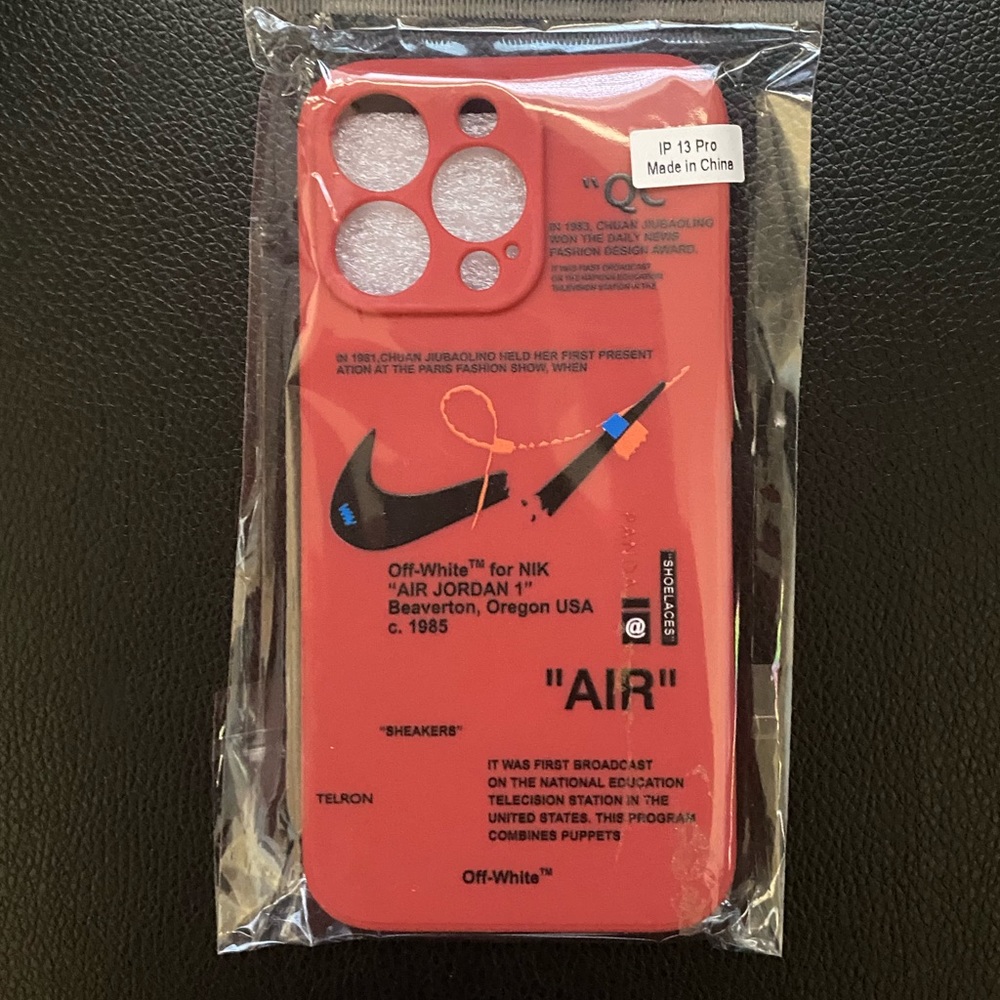 (OFFWhite)Liquid Silicone Case Compatible for iPhone 13 pro.(genuine)